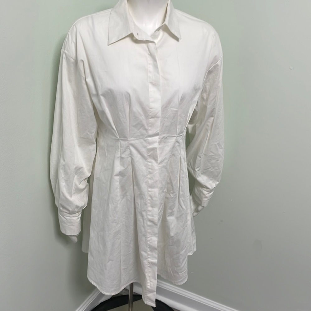 Mulla White shirt dress hidden buttons size medium